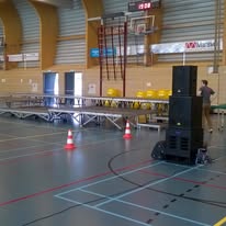Geluidsinstallatie in zaal